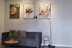 Lovers under Cupid's Arrow 丘比特之箭下の恋人 - Kampong Bagan Dalam