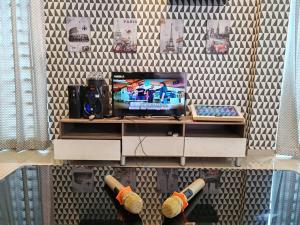 16Lumut 9minTelukBatik - 15Pax 4BR4Bath Karaoke Snooker Kid Pool BBQ