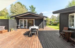 4 Bedroom Lovely Home In Vejby