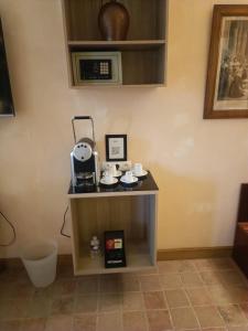 Hotels Hostellerie Les Hauts De Sainte Maure : Chambre Double - Vue sur Jardin