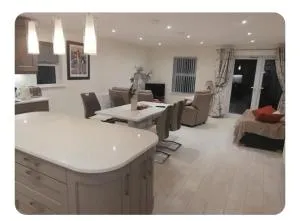 Beach View Apartment - First floor with balcony - 纽卡斯尔