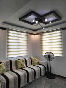 Su Staycation Minimalist