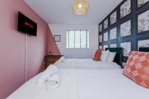 R&R - Modern Townhouse near Etihad & City Centre (5 Bedrooms, Free Parking)