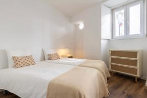 2BDR Cozy Apartment in Graça by LovelyStay