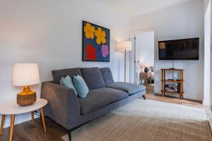 2BDR Cozy Apartment in Graça by LovelyStay