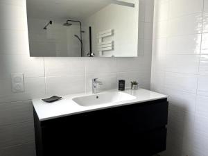 Maison moderne et chaleureuse, emplacement idéal