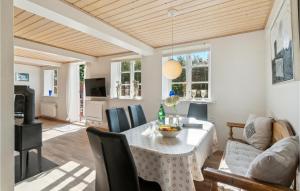 2 Bedroom Awesome Home In Nexø