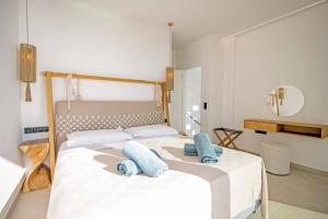 Villa Nissaki View 2 by Villa Plus