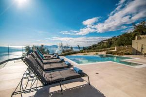 Villa Nissaki View 2 by Villa Plus