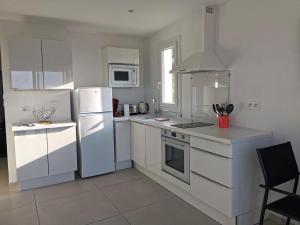 Appartement baie des anges vue sur mer, garage