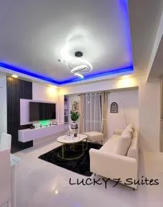 LUCKY 7 Suites - Parañaque