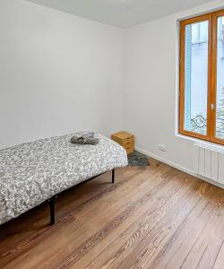 Maisons de vacances Maison Atypique acces direct Paris, Cuisine design : photos des chambres