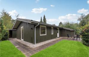 Stunning Home In Fårvang With Wifi