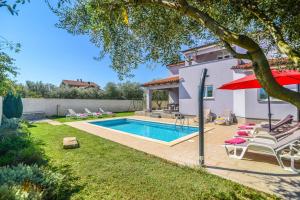 Villa Thea Istria by Villa Plus