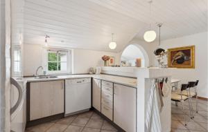 Gorgeous Home In Hemmet With Wifi