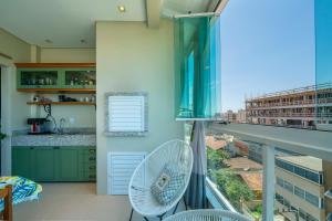 Cobertura duplex 3 suítes em Bombas