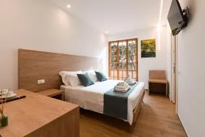 Villa Lucilla - B&B Rooms and Pool - Monte Canepino