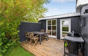 Cozy Home In Esbjerg V With Wifi