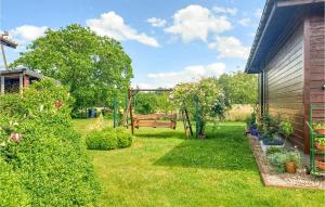 Cozy Home In Darlowo With Wifi