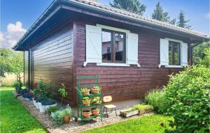 Cozy Home In Darlowo With Wifi