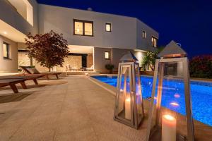 Luxury villa Adris with heated pool, Gym, sauna - Split