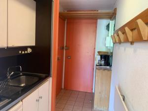 Studio ski aux pieds, 4 pers, animaux permis - FR-1-452-185