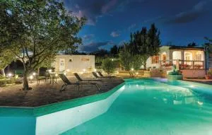 Holiday house Ma & Ma with pool, parking, high speed Internet, BBQ... - Ugljane