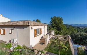 Appartements Gorgeous Apartment In Le Luc With Wifi : photos des chambres