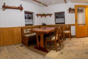 Chata Petrov nad Desnou