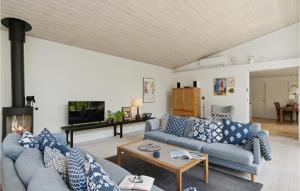 Lovely Home In Vejby With Wifi