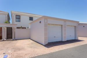 Secured 3-Bedroom Townhouse