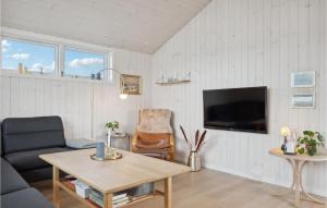 Beautiful Home In Tarm With Wifi