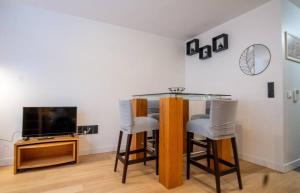 Appartements Studio Neuf, Cosy & Moderne Vieil Alpe - 100m des remontees mecaniques Alpe express : photos des chambres