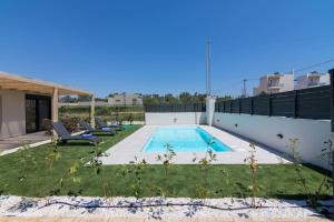 Elegant House with Private Pool