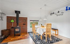 Awesome Home In Hemmet With Kitchen