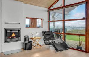 4 Bedroom Lovely Home In Sjølund