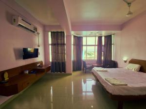 Hotel Blue Residency