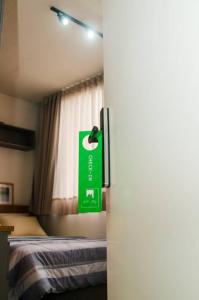 Estúdio completo no água verde, 1 quadra do IPO