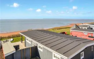 Two-Bedroom Holiday Home In Esbjerg V - Esbjerg