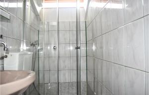 Stunning Home In Rowy With Wifi