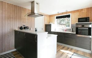 Three-Bedroom Holiday Home In Aakirkeby