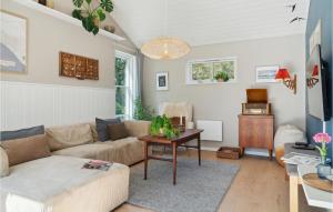 3 Bedroom Stunning Home In Rødby