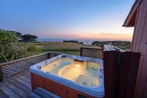 Cozy Sea View Cabin - Ocean Views - Hot Tub - بوينت أرينا