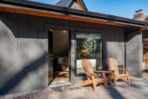 Cove Creek Lodge 215 Standard Double Queen Room