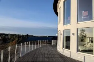 Luxury Villa - Private Pool and Lake View - Saltsjöbaden