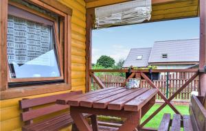 3 Bedroom Amazing Home In Lebieniec