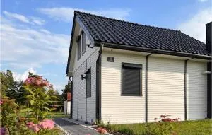 Gorgeous Home In Jaromierz With Sauna - Tleń