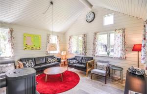 Cozy Home In Ebeltoft With Sauna