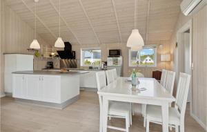 Beautiful Home In Millinge With Wifi