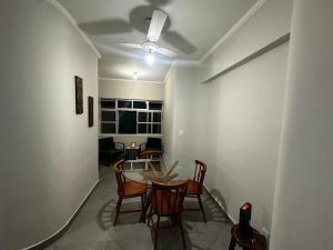 Apartamento no centro ao lado da praia